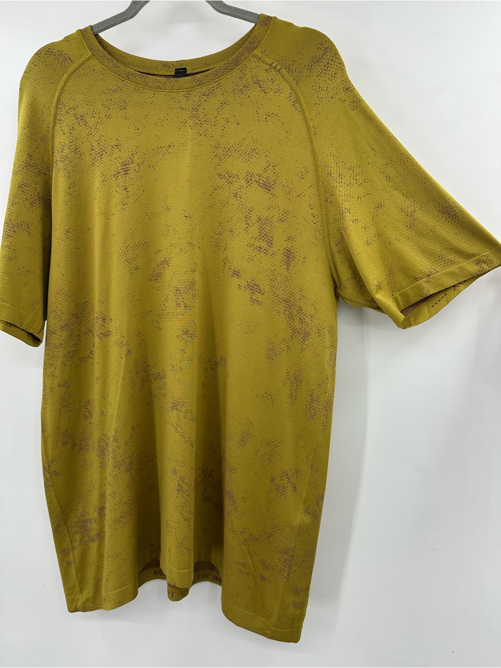lululemon athletica Men's Green And Brown Short Sleeve Performance Tee XL - Picture 3 of 11